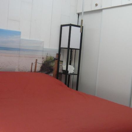 Maisonnette Au Bord De L Etang Leucate Exterior foto