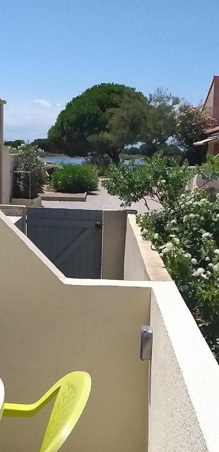 Maisonnette Au Bord De L Etang Leucate Exterior foto